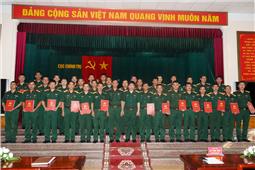 Quân khu điều động, bổ nhiệm học viên tốt nghiệp đào tạo cán bộ cấp trung, sư đoàn